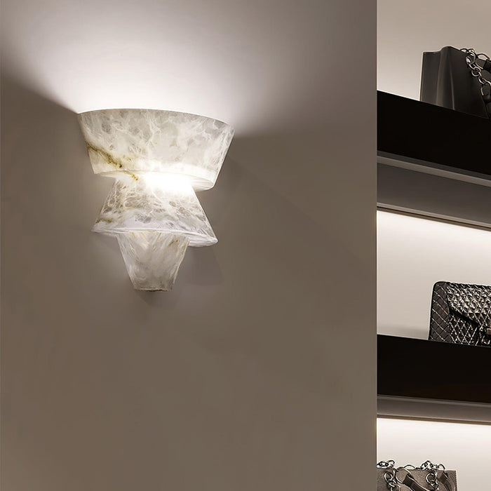 Laboratory Alabaster Wall Light Vakkerlight