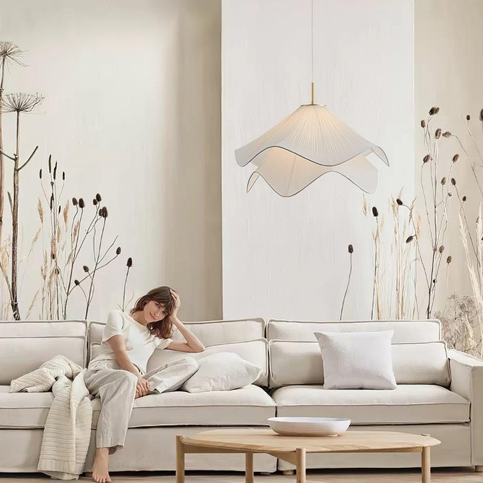 Ethereal Bloom Plug-in Pendant Light Vakkerlight