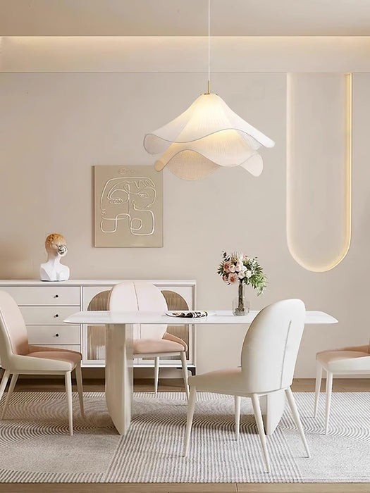Ethereal Bloom Pendant Light Vakkerlight