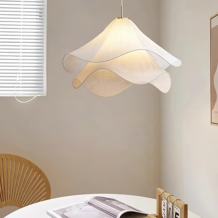 Ethereal Bloom Pendant Light Vakkerlight