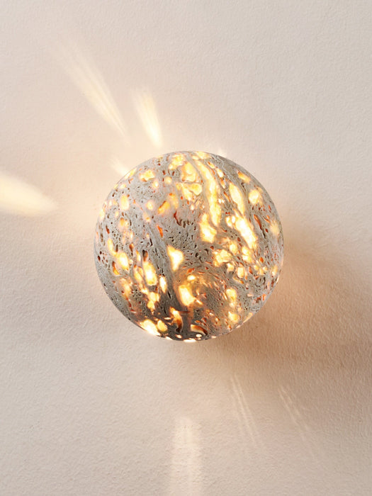 Luma Vein Stone Sphere Wall Light Vakkerlight