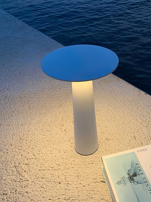 Luma Disk Outdoor Table Light Vakkerlight