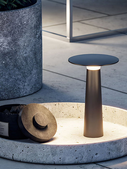 Luma Disk Outdoor Table Light Vakkerlight