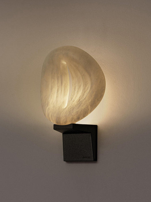 Lumen Rift Alabaster Wall Lamp Vakkerlight