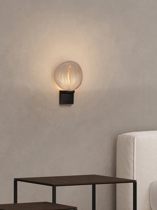 Lumen Rift Alabaster Wall Lamp Vakkerlight