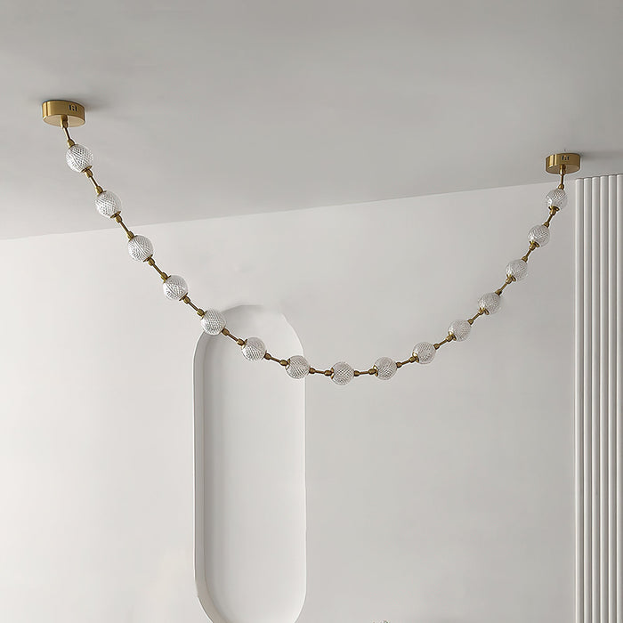 Strand Necklace Chandelier Vakkerlight