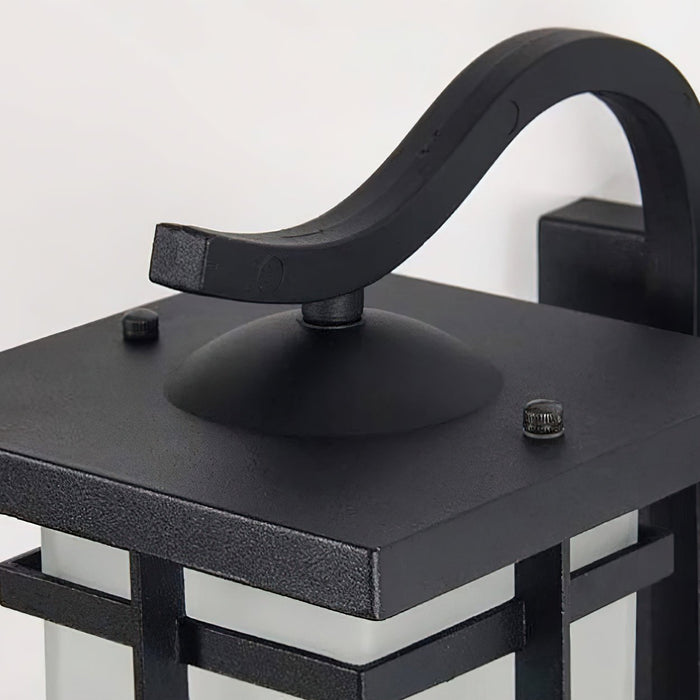 Madison Lantern Outdoor Wall Lamp Vakkerlight