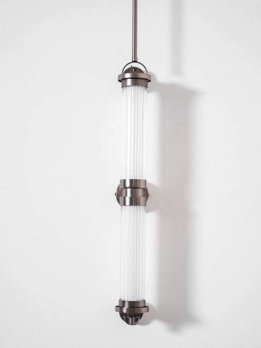 Meridian Vertical Wall Sconce Vakkerlight
