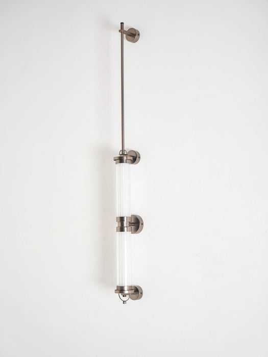 Meridian Vertical Wall Sconce Vakkerlight