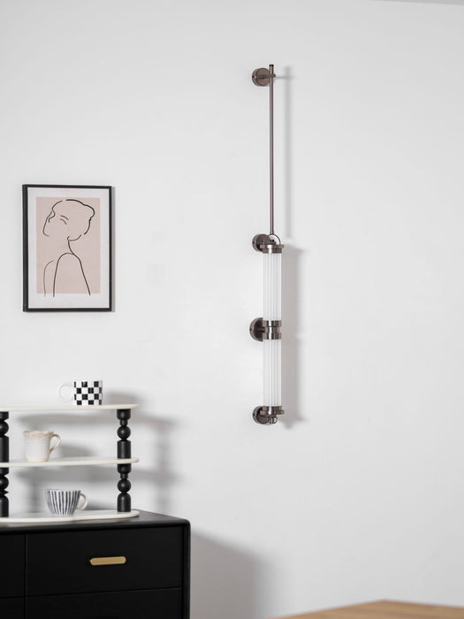 Meridian Vertical Wall Sconce Vakkerlight