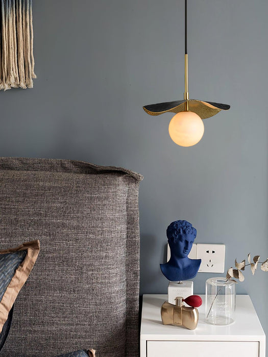 Montera Alabaster Pendant Light Vakkerlight