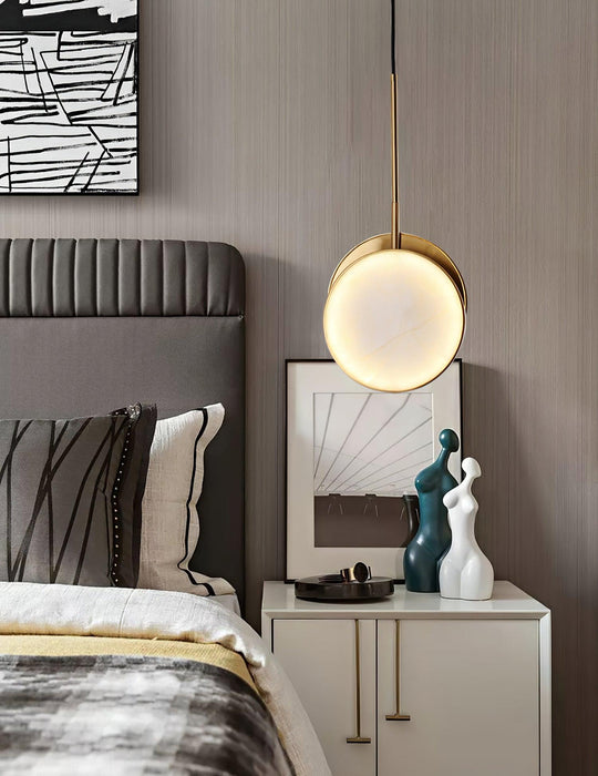 Moonshade Alabaster Pendant Light Vakkerlight