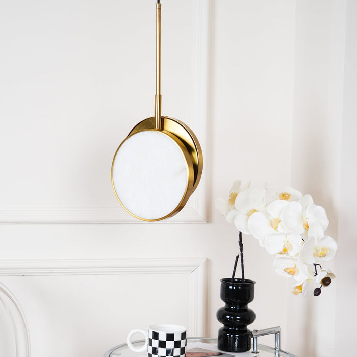 Moonshade Alabaster Pendant Light Vakkerlight
