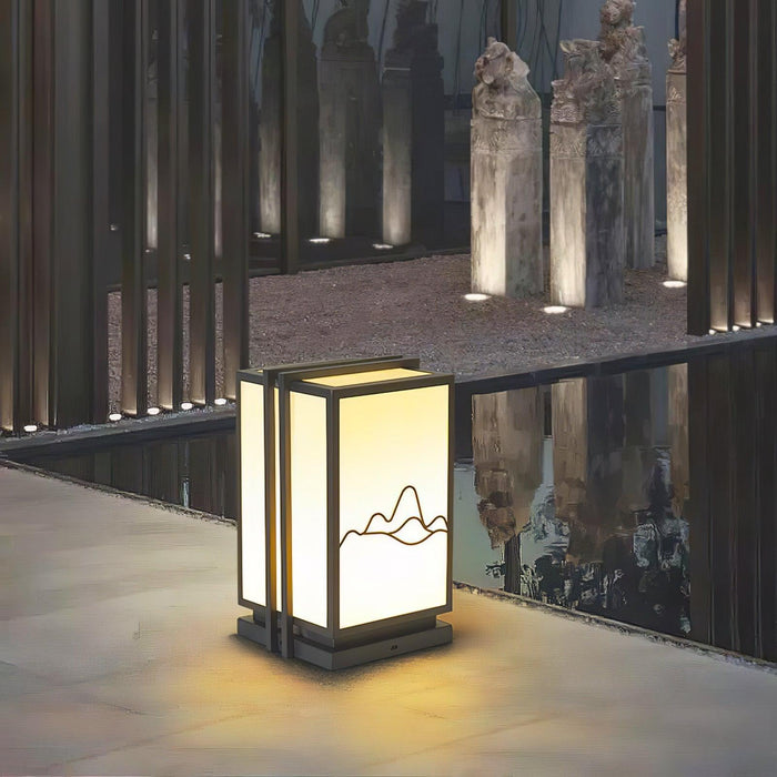Mountain Outdoor Post Light Vakkerlight