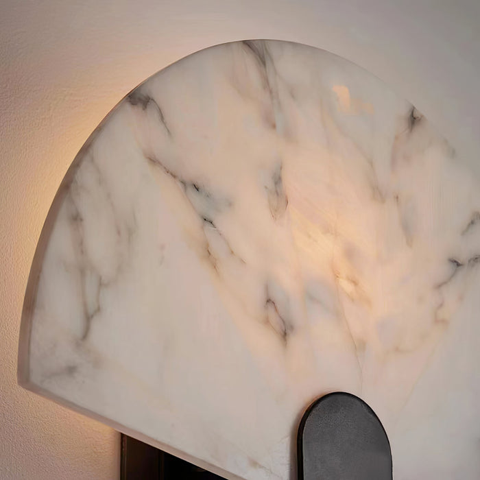 Nevora Alabaster Wall Lamp Vakkerlight