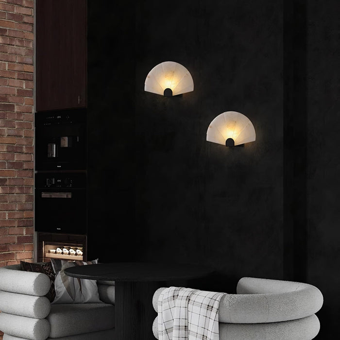 Nevora Alabaster Wall Lamp Vakkerlight