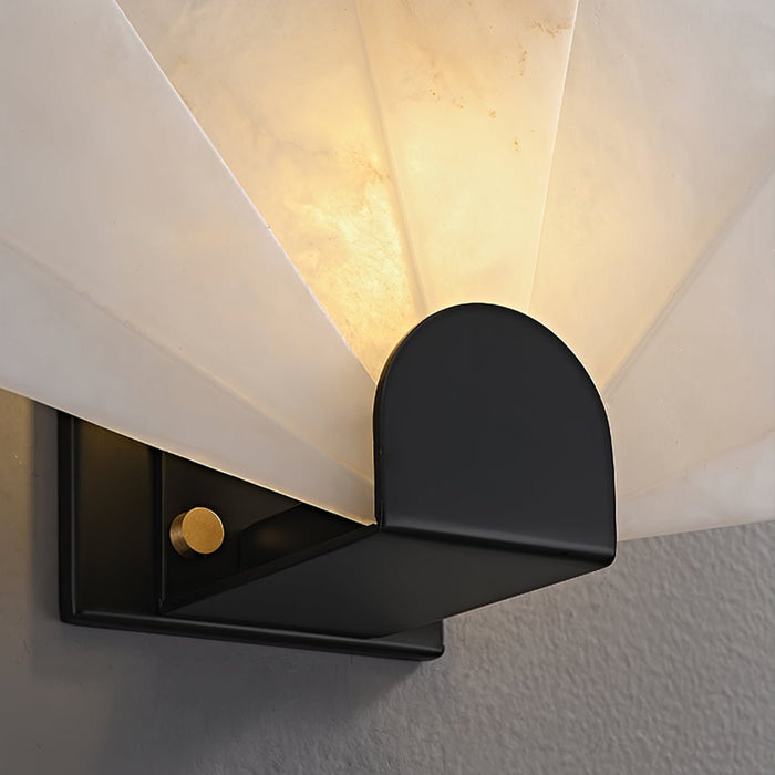 Nevora Alabaster Wall Lamp Vakkerlight