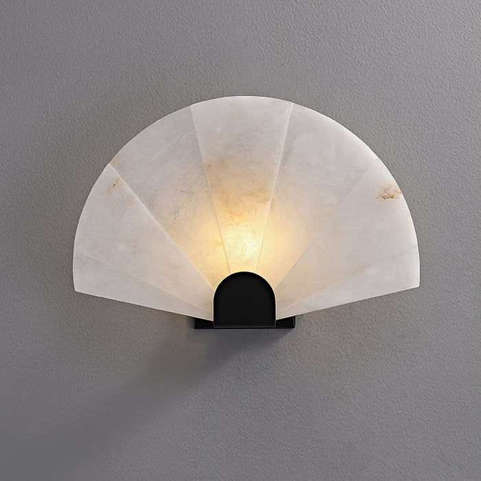 Nevora Alabaster Wall Lamp Vakkerlight