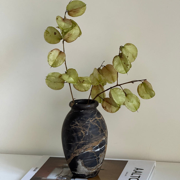 Noir Vein Stone Vase Vakkerlight