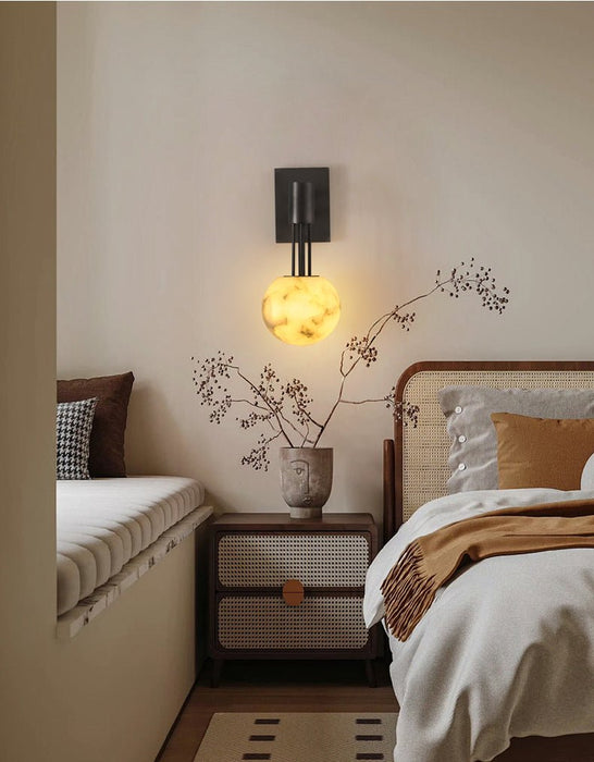 Obra Alabaster Globe Wall Sconce Vakkerlight