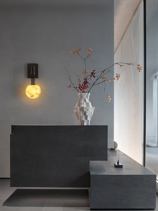 Obra Alabaster Globe Wall Sconce Vakkerlight