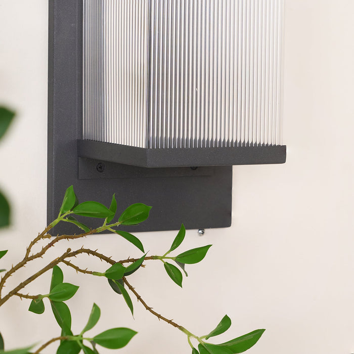 Oleron Box Outdoor Wall Lamp Vakkerlight