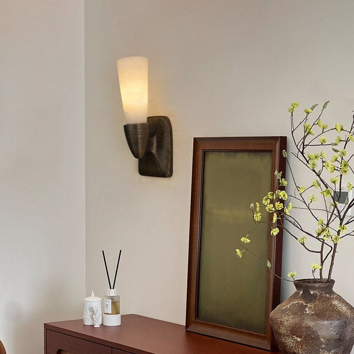 Opal Alabaster Twist Wall Sconce Vakkerlight