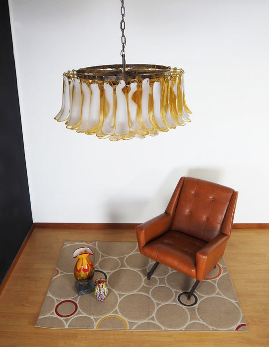 Petal Amber Glass Chandelier Vakkerlight