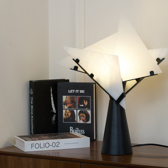 Alabaster Petal Table Lamp Vakkerlight