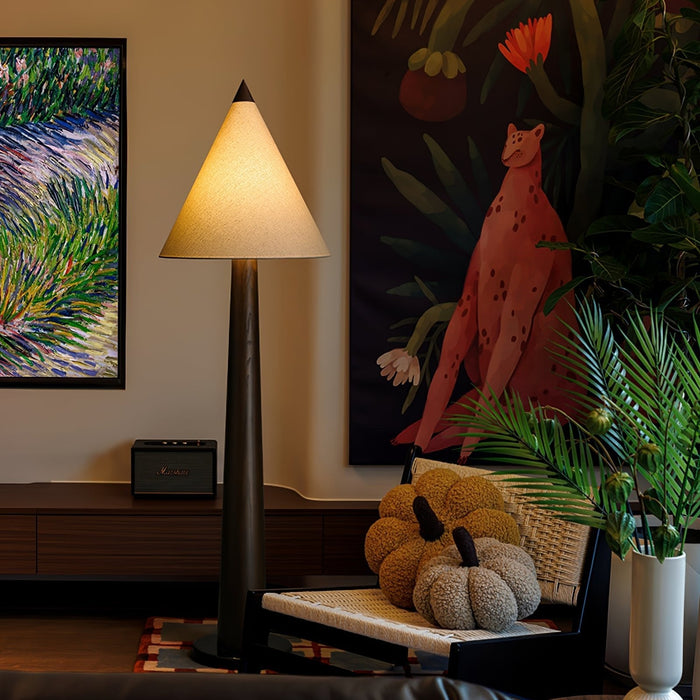 Pinecone Wooden Floor Lamp Vakkerlight