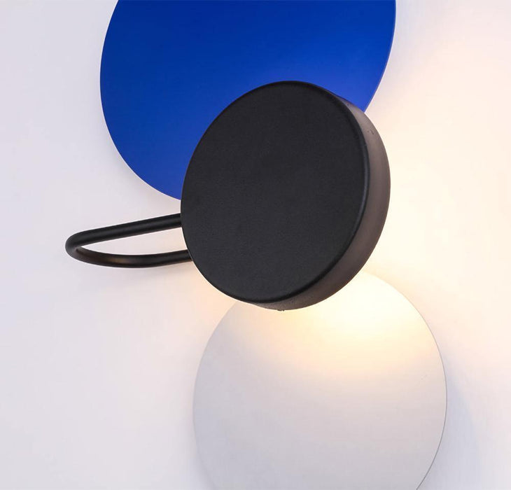 Planet Plug-in Wall Lamp Vakkerlight