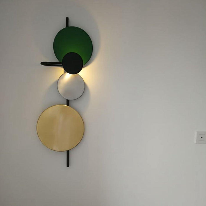 Planet Plug-in Wall Lamp Vakkerlight