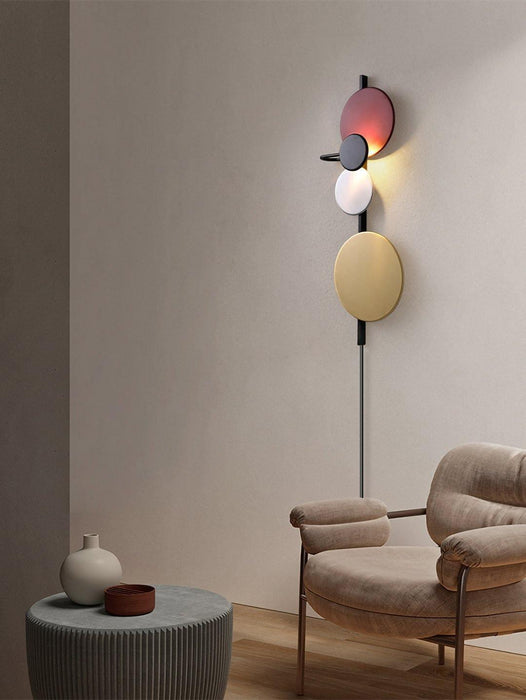 Planet Plug-in Wall Lamp Vakkerlight