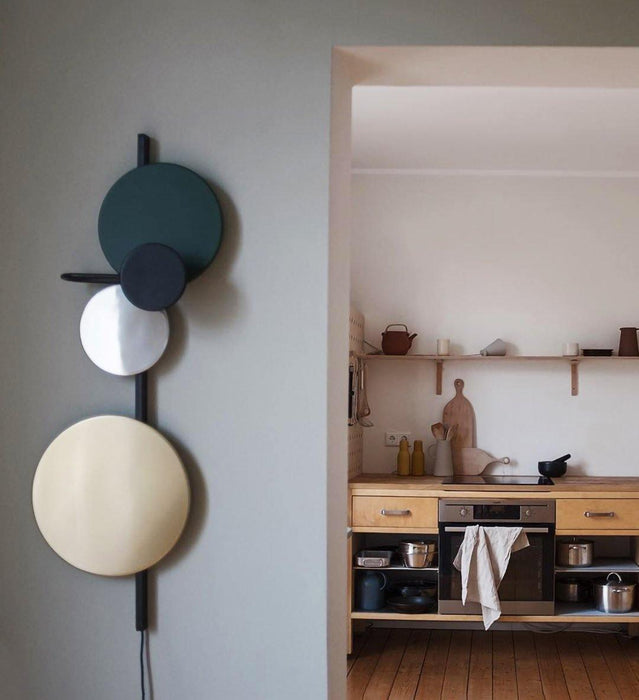 Planet Plug-in Wall Lamp Vakkerlight