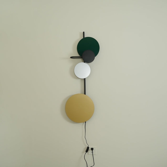 Planet Plug-in Wall Lamp Vakkerlight