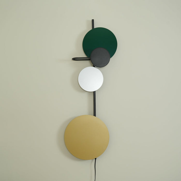 Planet Plug-in Wall Lamp Vakkerlight