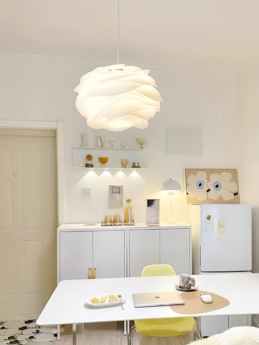 Rose Floral Pendant Light Vakkerlight