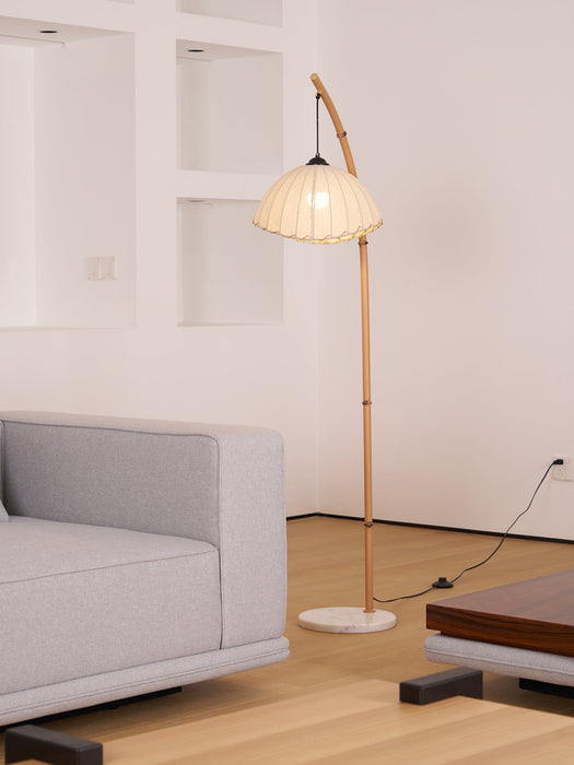 Sanna Floor Lamp