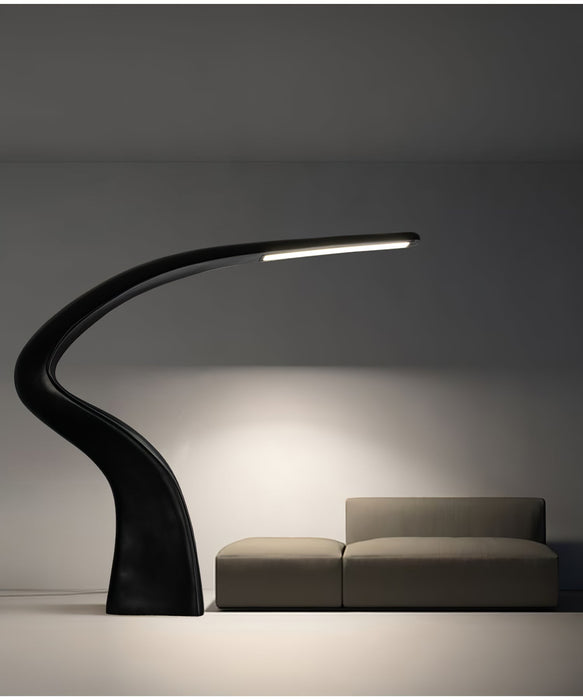 Seraph Curve Floor Lamp Vakkerlight