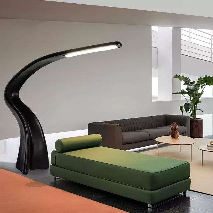 Seraph Curve Floor Lamp Vakkerlight