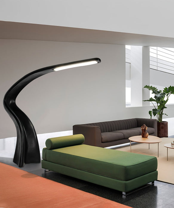 Seraph Curve Floor Lamp Vakkerlight