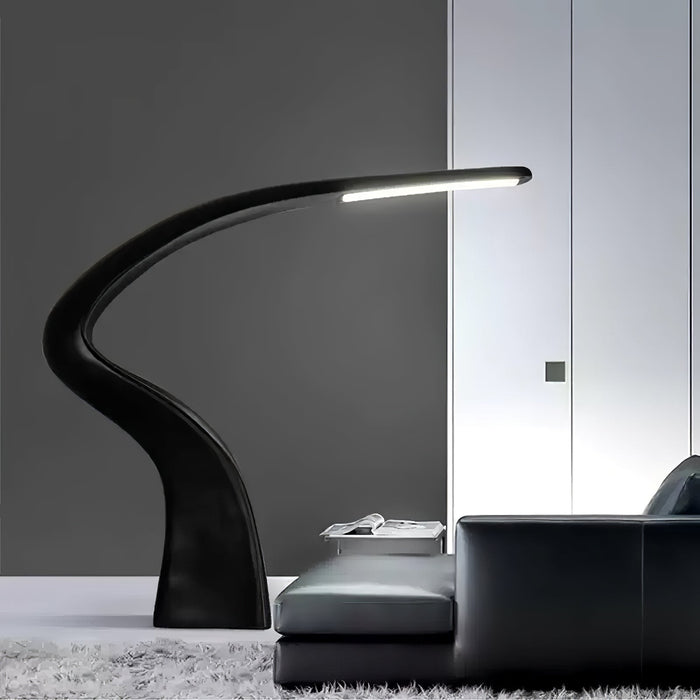 Seraph Curve Floor Lamp Vakkerlight