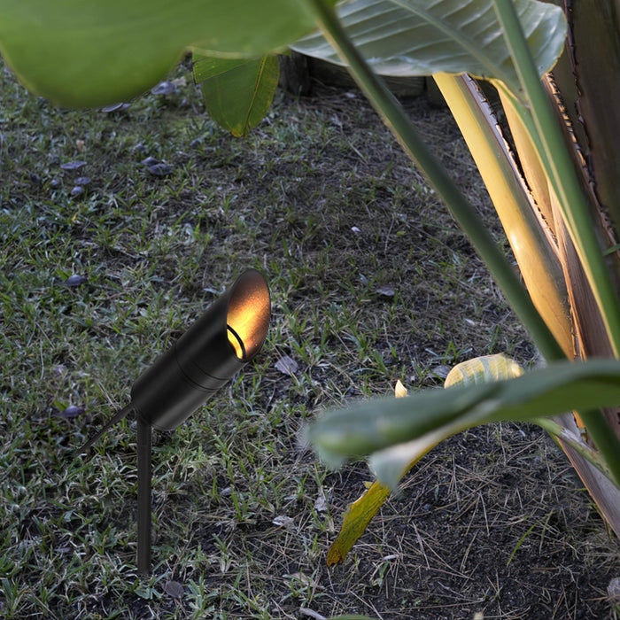 Shadow Pierce Ground Spike Light Vakkerlight