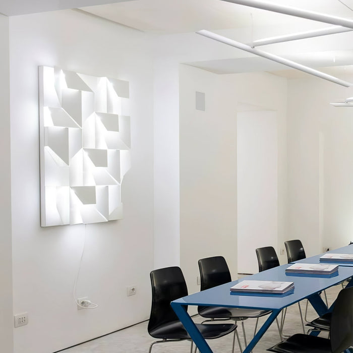 Shadows Grand Plug-in Sconce Vakkerlight