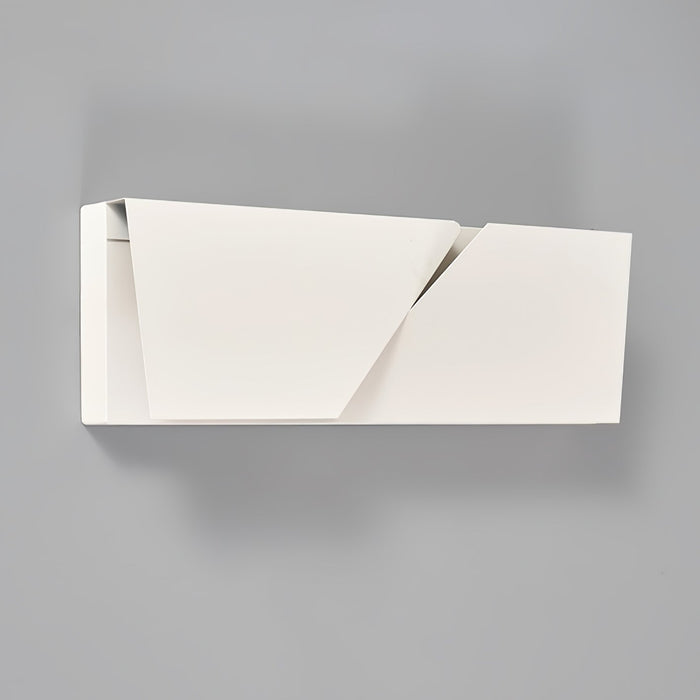 Shadows Grand Plug-in Sconce Vakkerlight