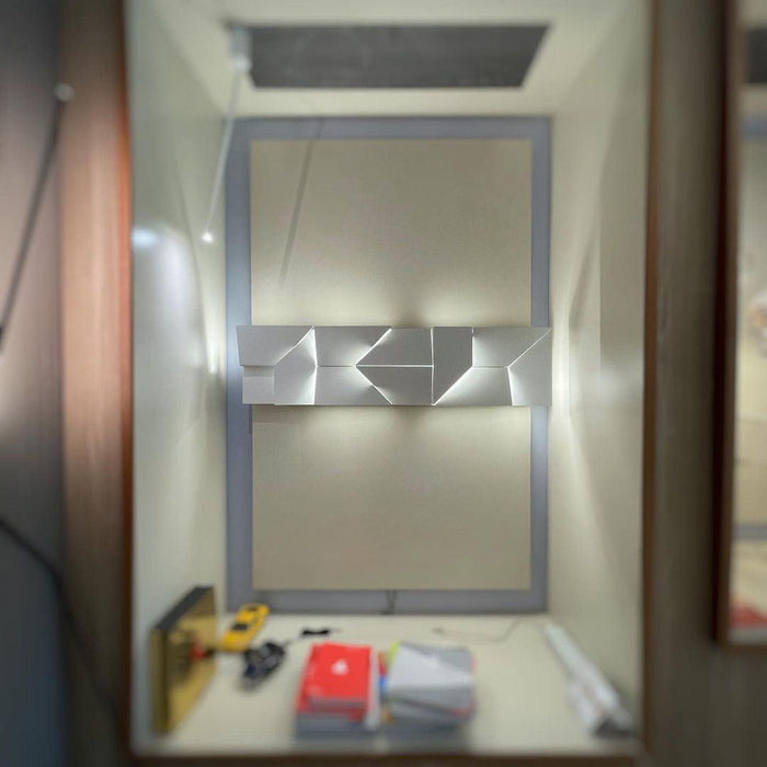Shadows Grand Plug-in Sconce Vakkerlight