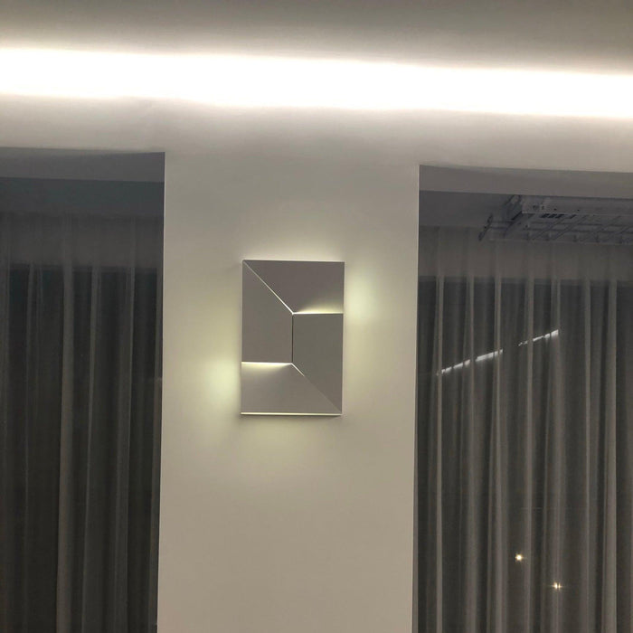 Shadows Grand Plug-in Sconce Vakkerlight