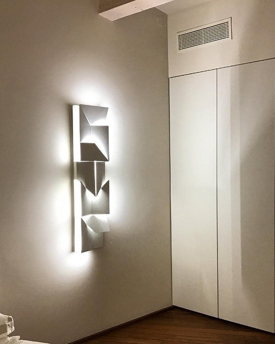 Shadows Grand Plug-in Sconce Vakkerlight