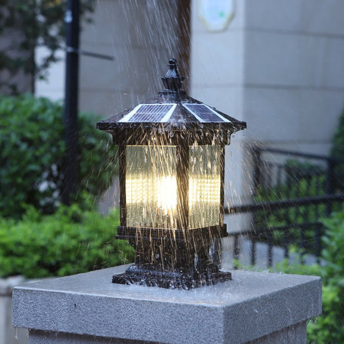 Solar Classic Lantern Solar Outdoor Light Vakkerlight