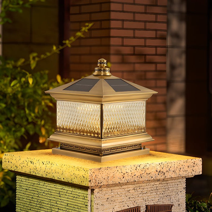 Diamond Solar Post Outdoor Light Vakkerlight